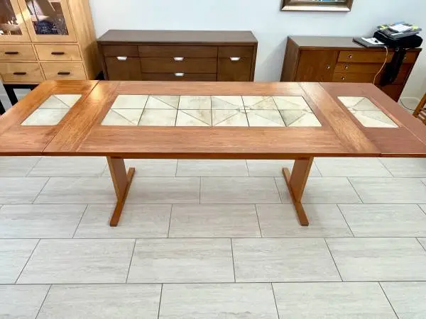 Classy Expanding Dining Table & Stone Center