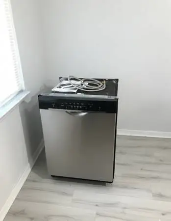 Stainless steel dishwasher
