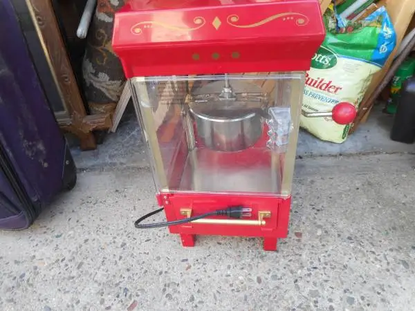 135.00 Electric Popcorn Maker Countertop Cart Stainless Steel Interior