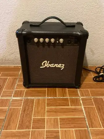 Acoustic Guitar Amp