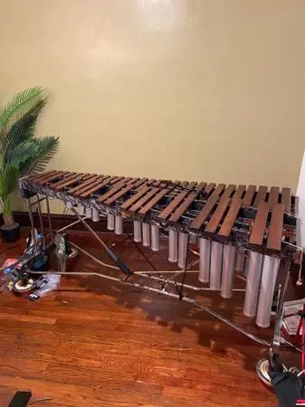 Leedy 4 Octave Hondoras Rosewood Marimba
