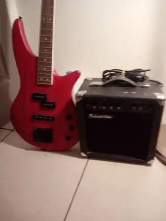 bass guitar & amp