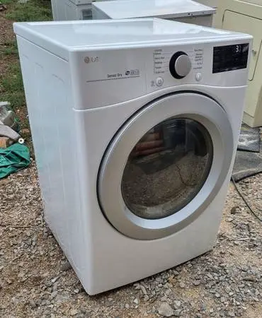 GAS DRYER LG SUPER CAPACITY STACKABLE IN EXCELLENT CONDITION