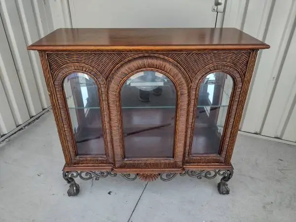 Vintage Pulaski Croquet Collection Lighted Curio Cabinet with Wicker