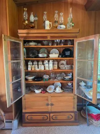 Amazing Antique Sale in Oregon