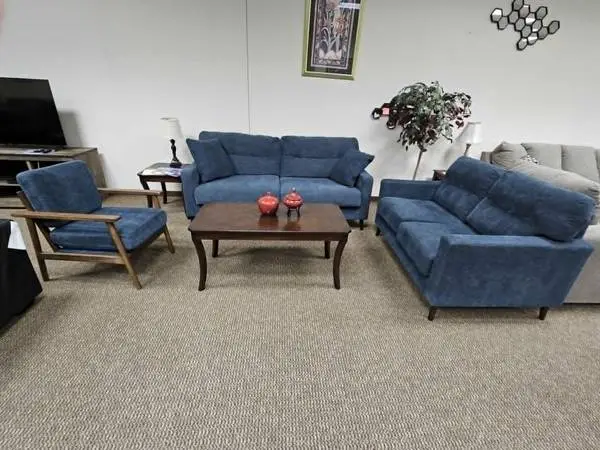 Living Room Set: FREE DELIVERY