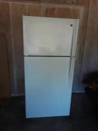 Refrigerator Haier works great