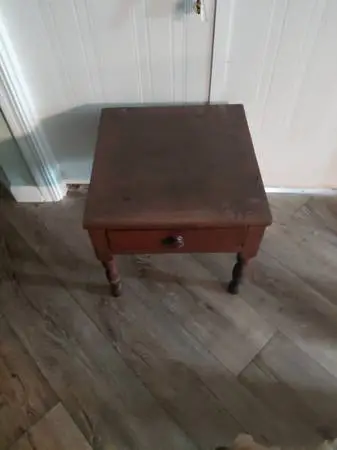 End table