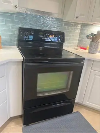 Black kitchen appliance set