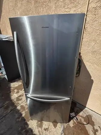 Apartment refrigerator