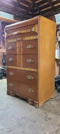 Antique Dresser with 5 drawers