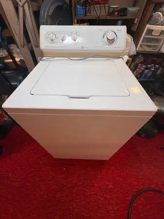 Maytag Super Capacity Washer - LAT2600AAE - Works Great - Hoses Inclu