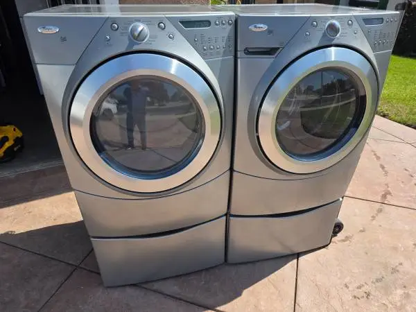 Whirpool washer and dryer Gas