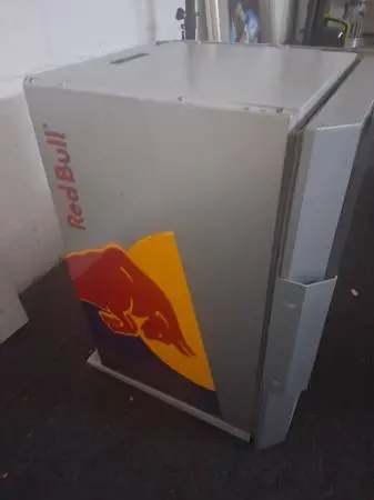 Mini fridge
