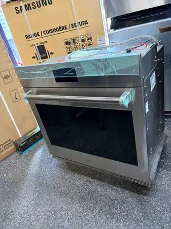STAINLESS STEEL WOLF SINGLE WALL OVEN
