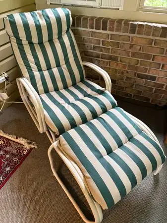 Nice cushioned patio furniture 2 chairs with footrest plus side table