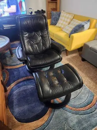 Authentic Ekornes Stressless Black Leather Recliner and Ottoman Set