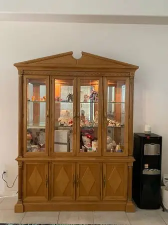 Maple Display Hutch