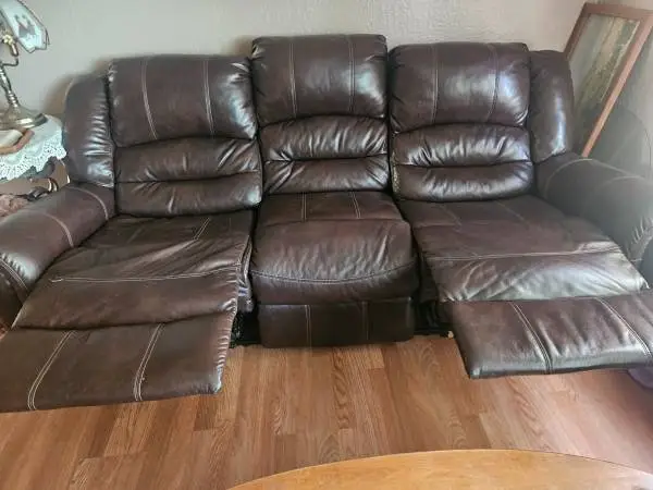 Reclining Leather Couches