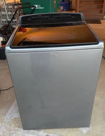 Whirlpool WTW7500GC 4.8 cu. ft. High-Efficiency Top-Load Washer