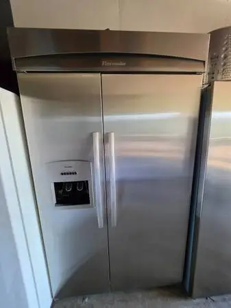 48 thermador Built-in stainless steel refrigerator ice and water