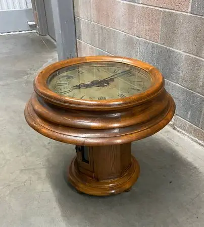 AMAZING Vintage Seisekowa Clock Table! 1970s!!
