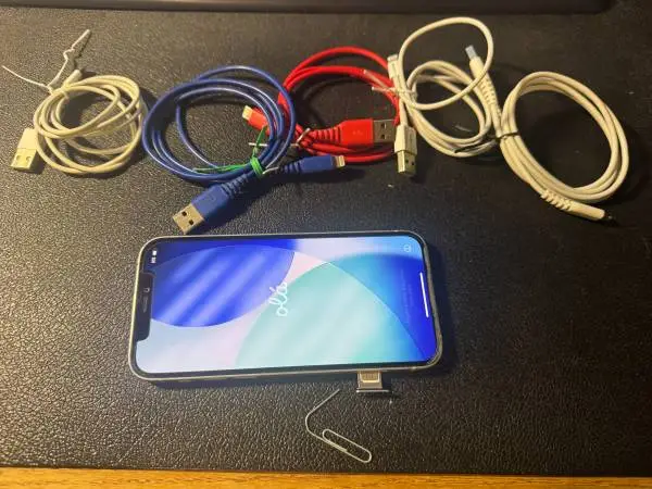 IMMACULATE Mint Apple iPhone 12 -White, 64GB, Unlocked