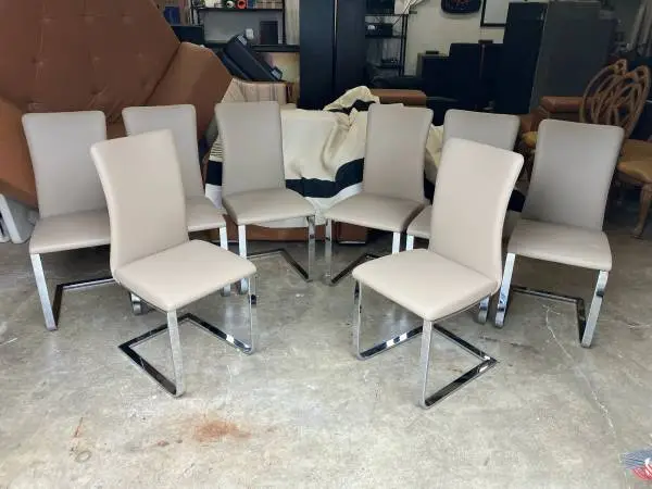 AMAZING DEAL!!! LEATHER CHAIRS!!!