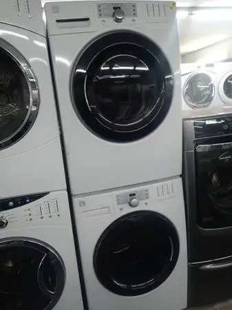 ★Kenmore stackable front load washer and dryer set