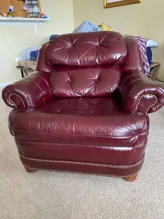 >>>>>>>>Living room furniture / Leather sofa + Chair + Chest + Dresser