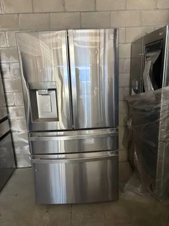 New Out Box Kenmore Elite High End Smart wifi French Door Refrigerator