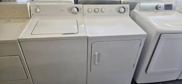 G.E HEAVY DUTY WASHER N DRYER SET WARRANTY N DELIVERY