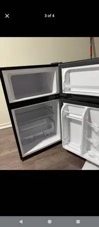 Small room size refrigerators$100-150 nothing less