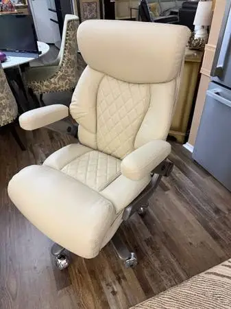 Large Size Office Chair