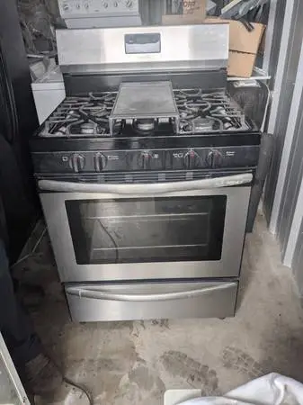 Frigidaire 5 Burner Gas Stove