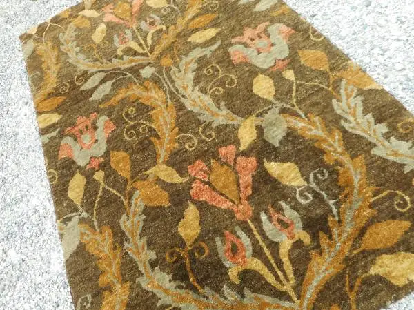 Hand Made Rug 100% Woll 3W x 5L