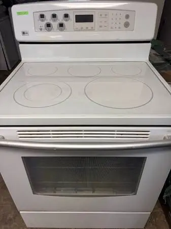 White Convection LG Smooth Top Stove