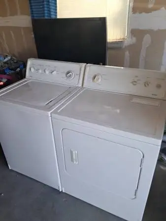 WASHER AND ELECTRIC DRYER CAN DELIVER