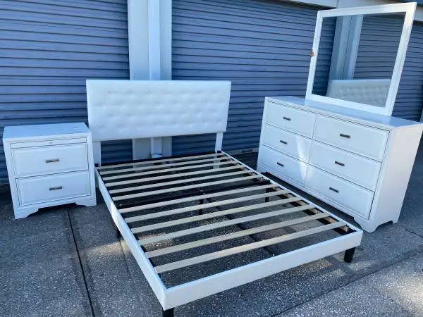 Queen White Bedroom Furniture Dresser Set