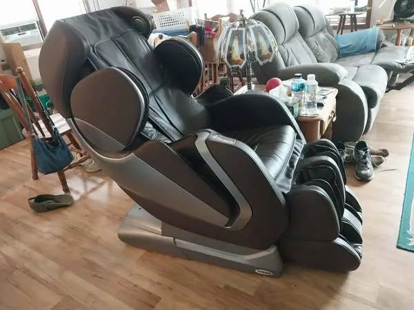 Titan Pro Alpha Massage Chair