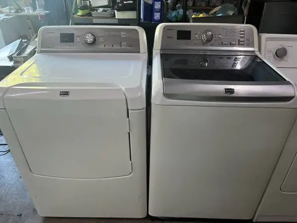 Top load matching washer dryer set