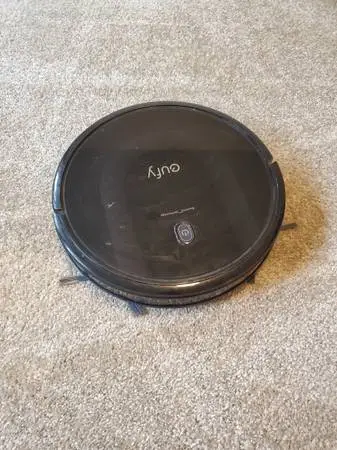 Eufy 11S Max - roomba-style cleaner