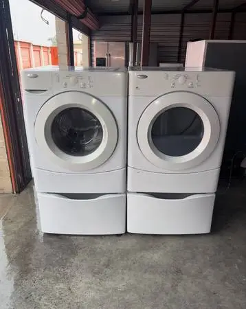 Whirlpool Washer And Electric Dryer Matching Set