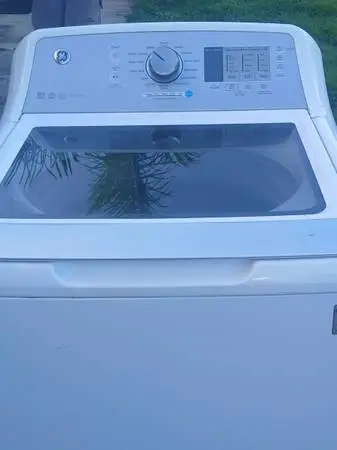 G.E. HEAVYDUTY WASHING MACHINE
