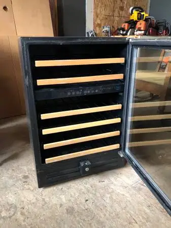N Finity pro wine cooler needs to be repaired