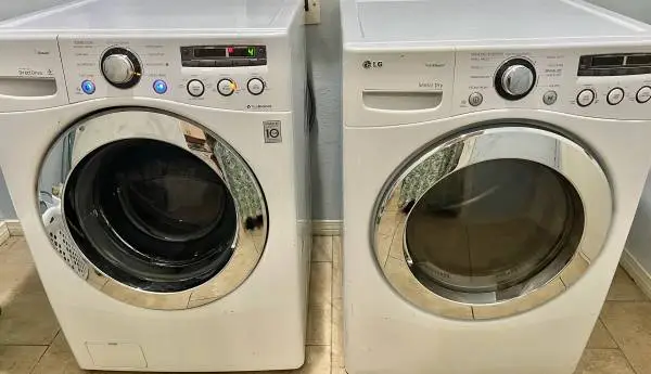 Lg Front Load Washer and Electric Dryer Set