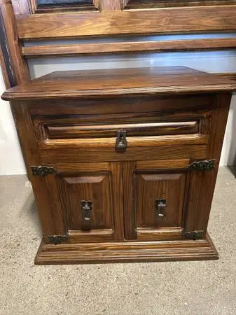 Arnolds Pickle Reclaimed Redwood Night Stand - 28.5X26X27.5H