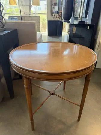 Vintage Kittinger KT2806 Round Side Table- AS IS- 28X27H