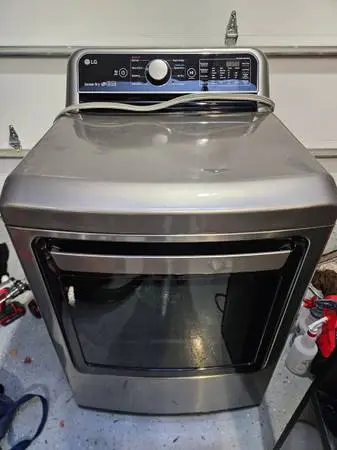 LG 27-inch, 7.3 cu. ft. smart Wi-Fi enabled electric vented dryer