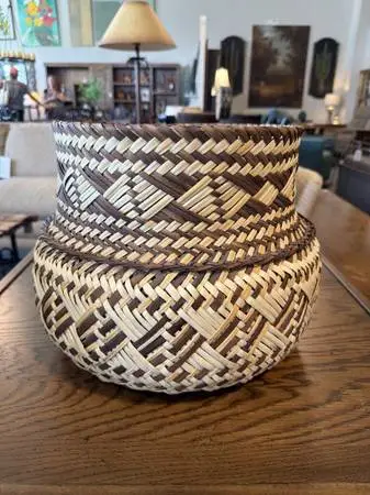Vintage 2 tone Tarahumara Basket- 13.5X10.5H